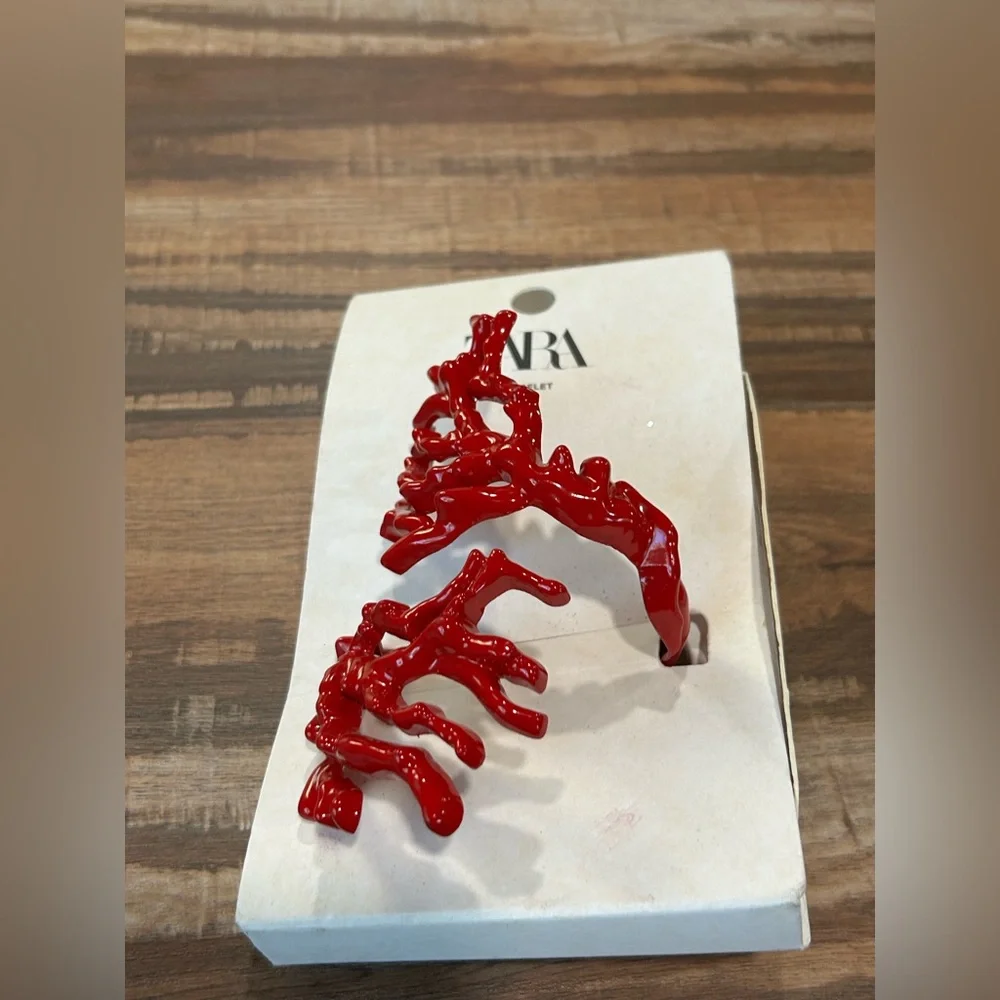 Zara Vibrant Red bracelet - Picture 2 of 5